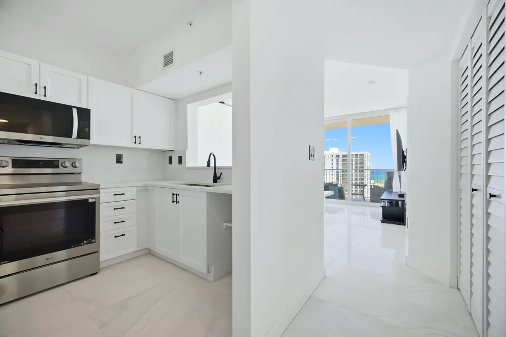 3020 NE 32nd Avenue Fort Lauderdale FL 33308