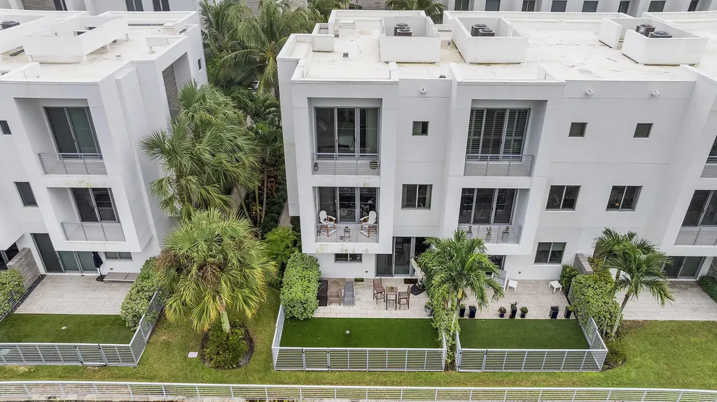 1811 NW 42nd Drive Boca Raton FL 33431
