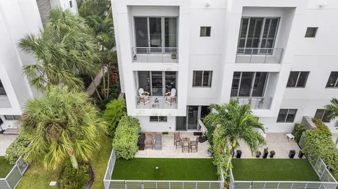 1811 NW 42nd Drive Boca Raton FL 33431