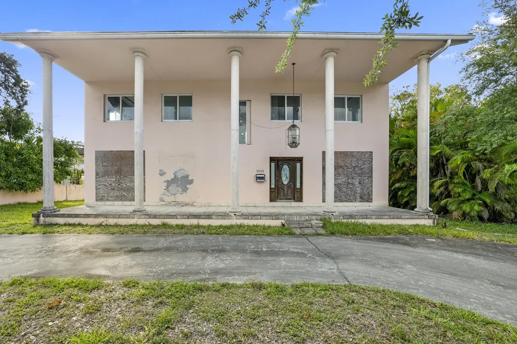 9655 Biscayne Boulevard Miami Shores FL 33138