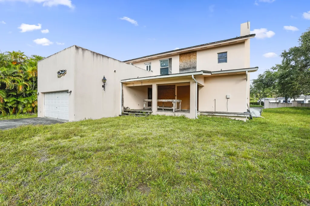 9655 Biscayne Boulevard Miami Shores FL 33138