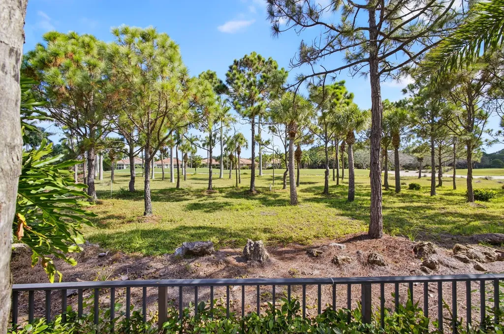 283 Porto Vecchio Way Palm Beach Gardens FL 33418