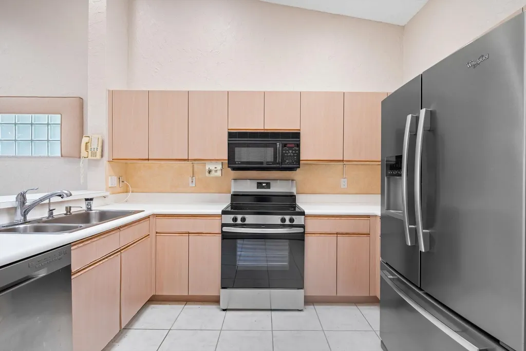 7844 Sailing Shores Terrace Boynton Beach FL 33437