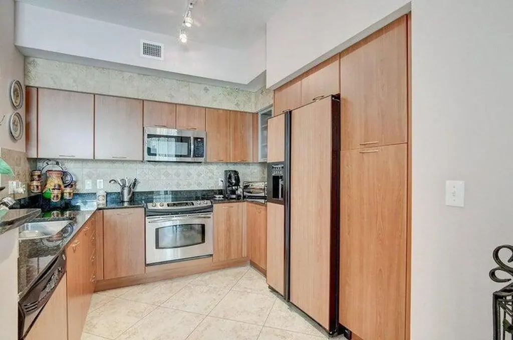 625 Casa Loma Boulevard Boynton Beach FL 33435