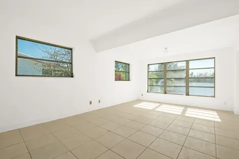 5205 NW 28th Avenue Tamarac FL 33309