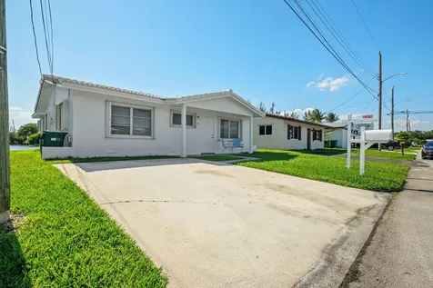 5205 NW 28th Avenue Tamarac FL 33309