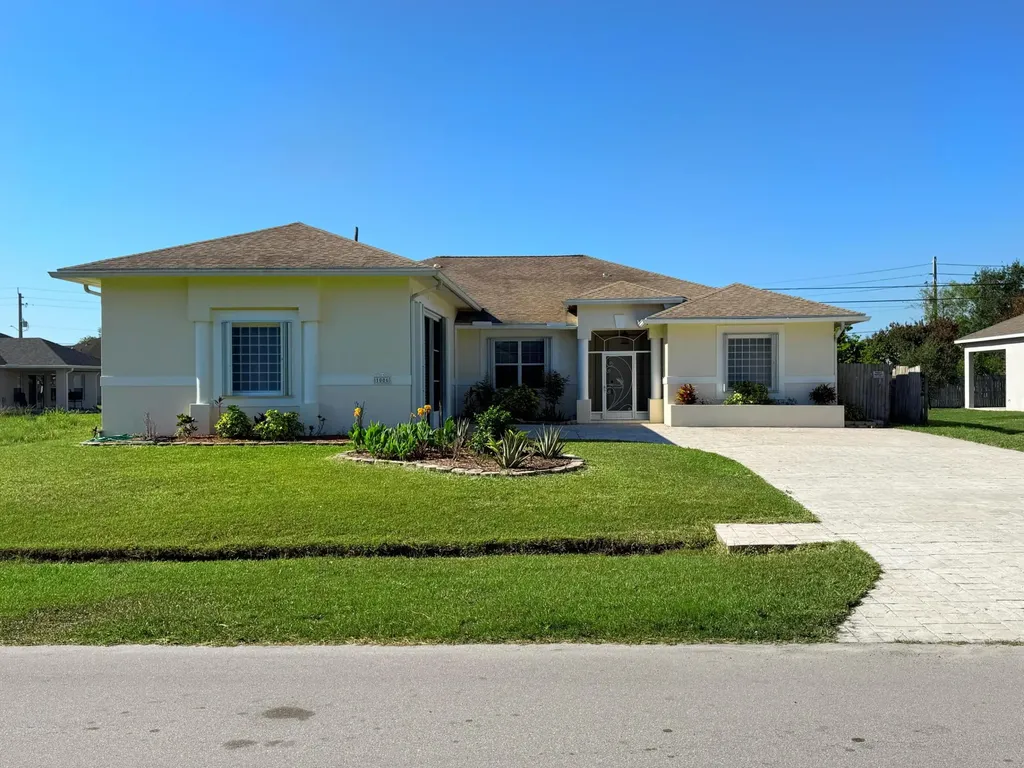 1006 SW Majorca Avenue Port St Lucie FL 34953