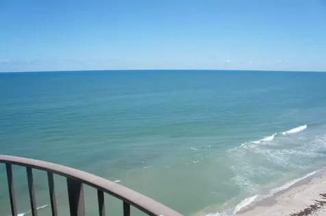5420 N Ocean Drive Singer Island FL 33404