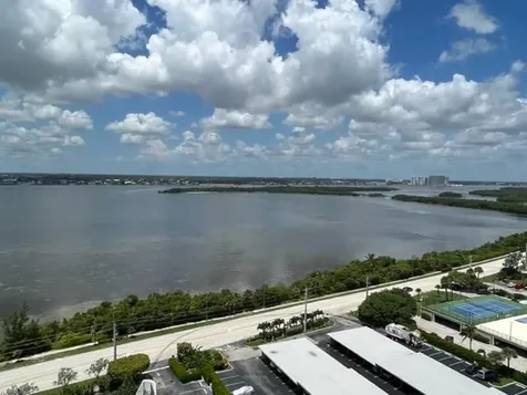 5420 N Ocean Drive Singer Island FL 33404