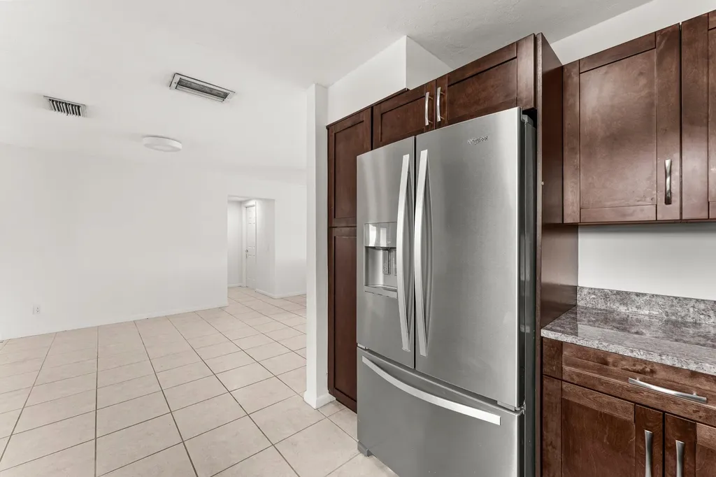 360 NE 23rd Way Boca Raton FL 33431