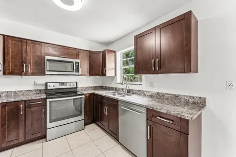 360 NE 23rd Way Boca Raton FL 33431