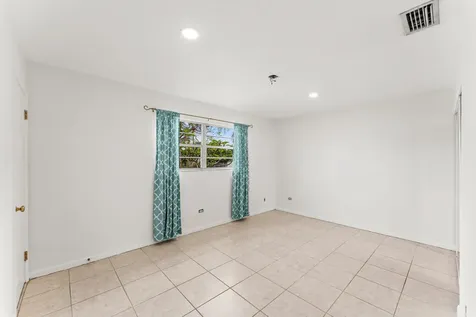 360 NE 23rd Way Boca Raton FL 33431