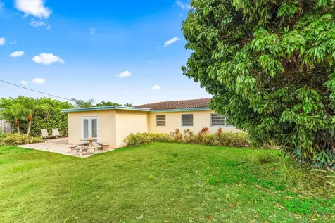 360 NE 23rd Way Boca Raton FL 33431