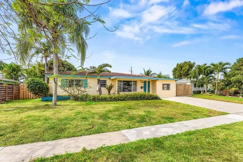 360 NE 23rd Way Boca Raton FL 33431