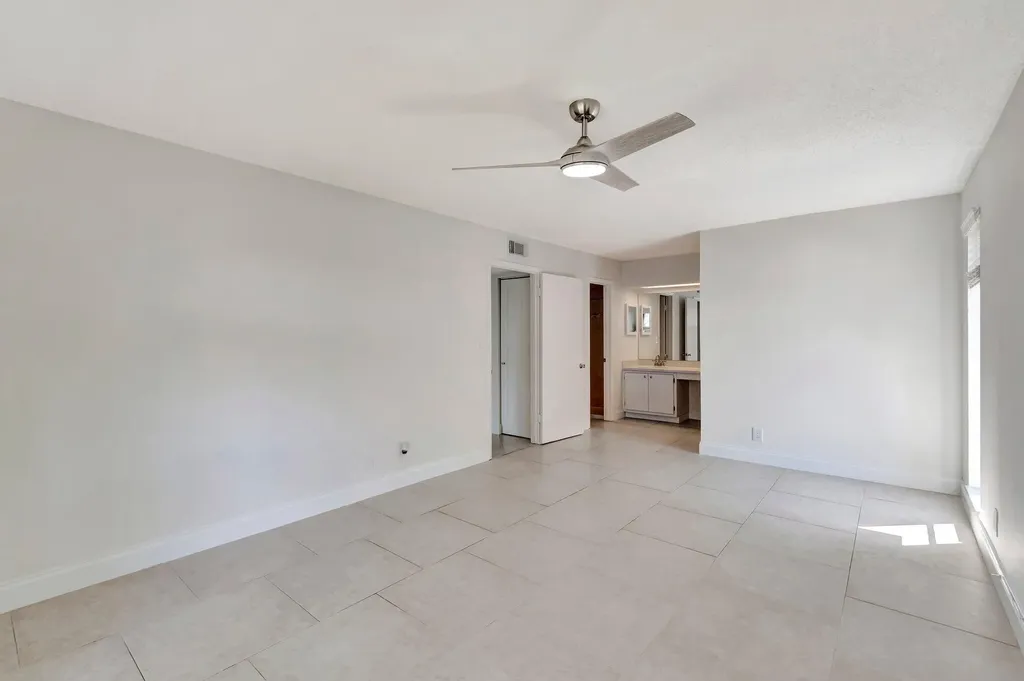 2395 Jaeger Drive Delray Beach FL 33444