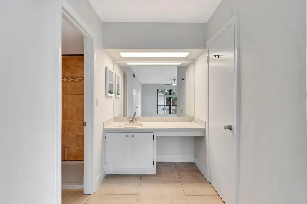 2395 Jaeger Drive Delray Beach FL 33444