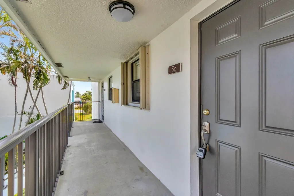 2395 Jaeger Drive Delray Beach FL 33444