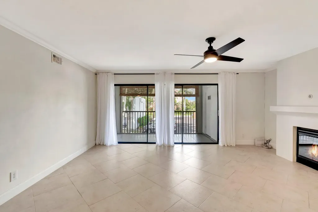 2395 Jaeger Drive Delray Beach FL 33444