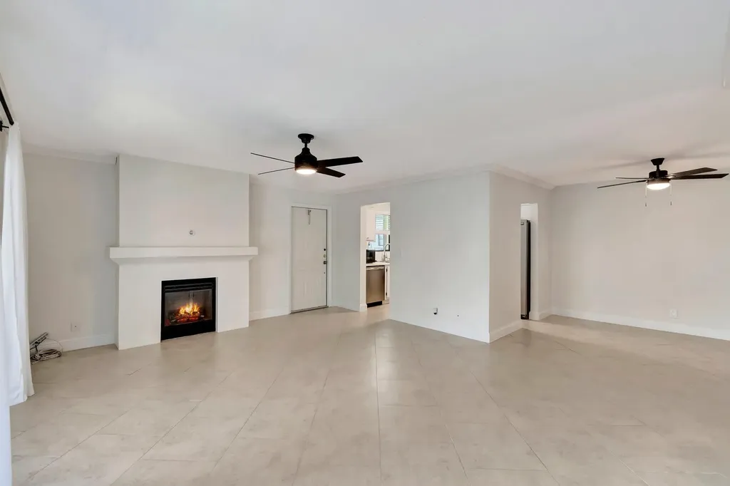 2395 Jaeger Drive Delray Beach FL 33444