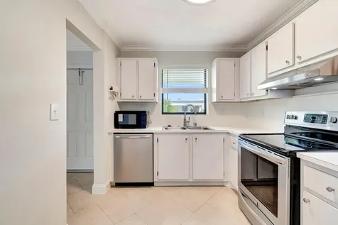 2395 Jaeger Drive Delray Beach FL 33444