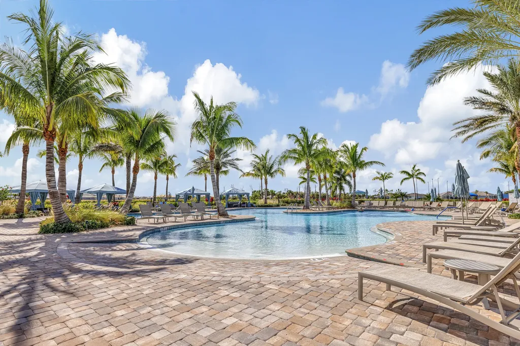 13994 SW Gingerline Drive Port St Lucie FL 34987