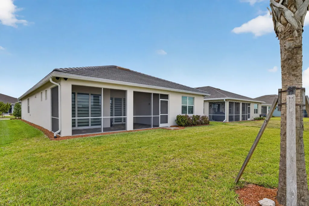13994 SW Gingerline Drive Port St Lucie FL 34987