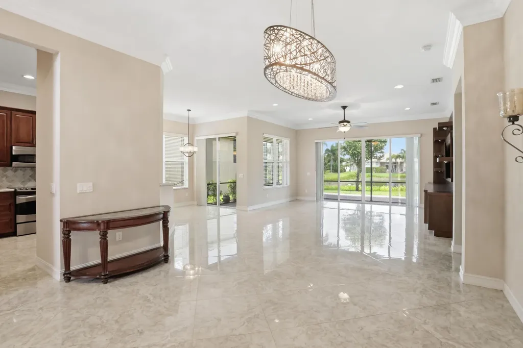 10825 Leaf Bridge Way Boynton Beach FL 33473