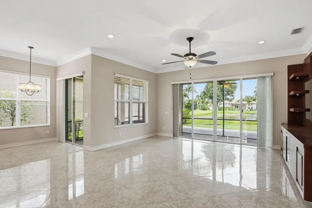10825 Leaf Bridge Way Boynton Beach FL 33473
