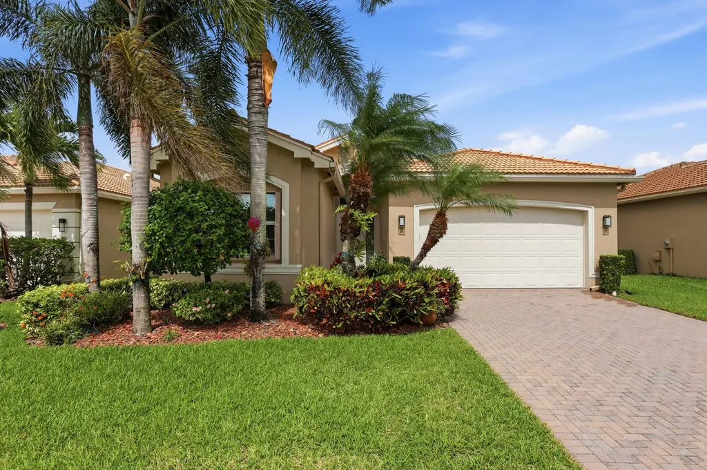 10825 Leaf Bridge Way Boynton Beach FL 33473