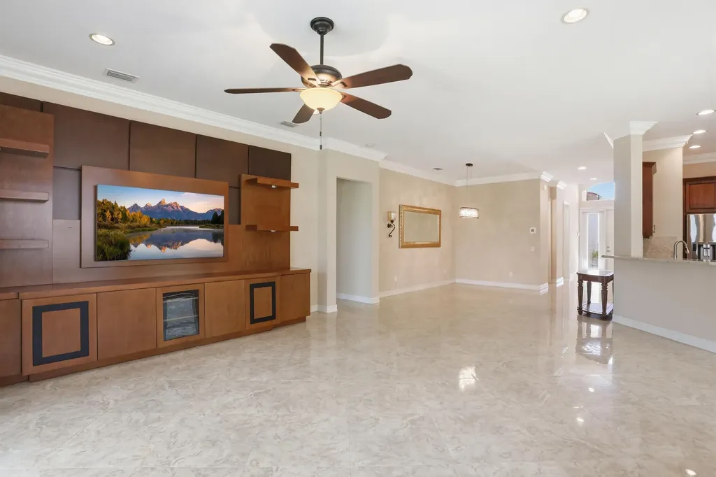 10825 Leaf Bridge Way Boynton Beach FL 33473