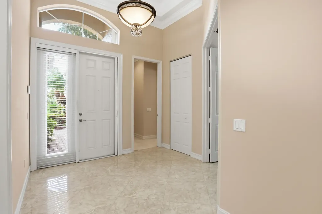 10825 Leaf Bridge Way Boynton Beach FL 33473