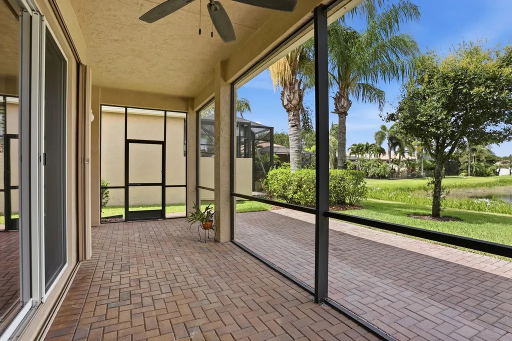 10825 Leaf Bridge Way Boynton Beach FL 33473