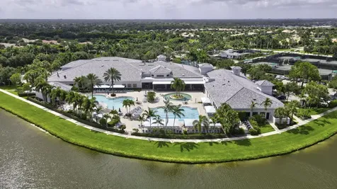 10825 Leaf Bridge Way Boynton Beach FL 33473