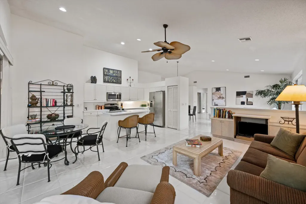 4362 Kensington Park Way Lake Worth FL 33449