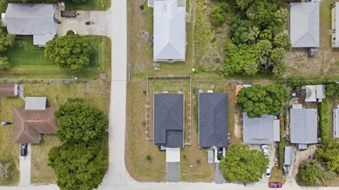 2405 88th Avenue Vero Beach FL 32966