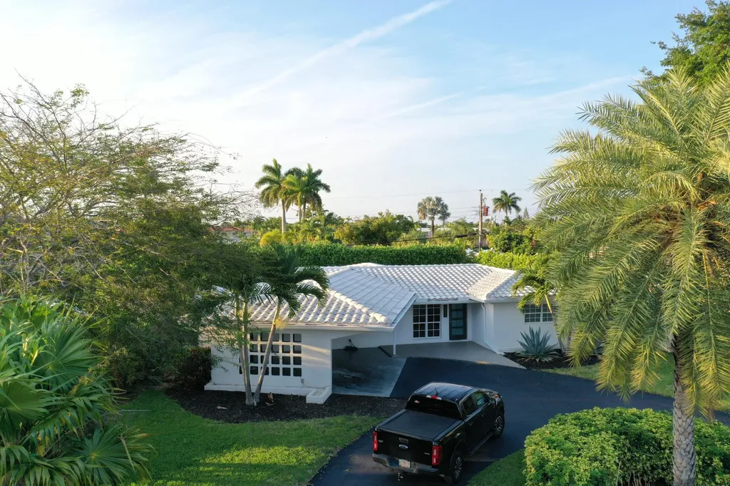 2083 NE 54th Court Fort Lauderdale FL 33308