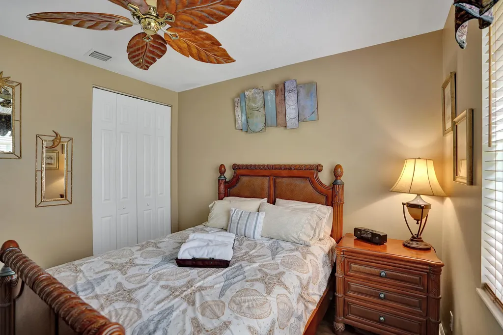 7347 Denicola Lane Lake Worth FL 33467