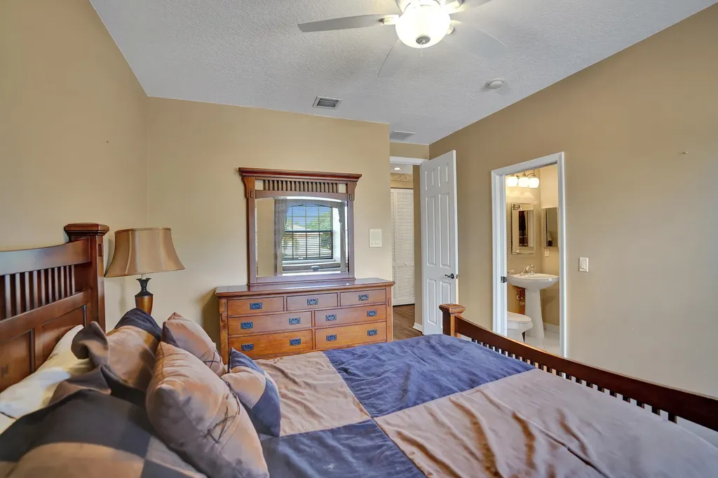7347 Denicola Lane Lake Worth FL 33467