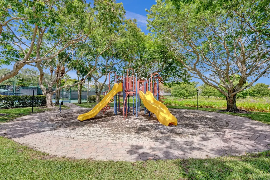 7347 Denicola Lane Lake Worth FL 33467