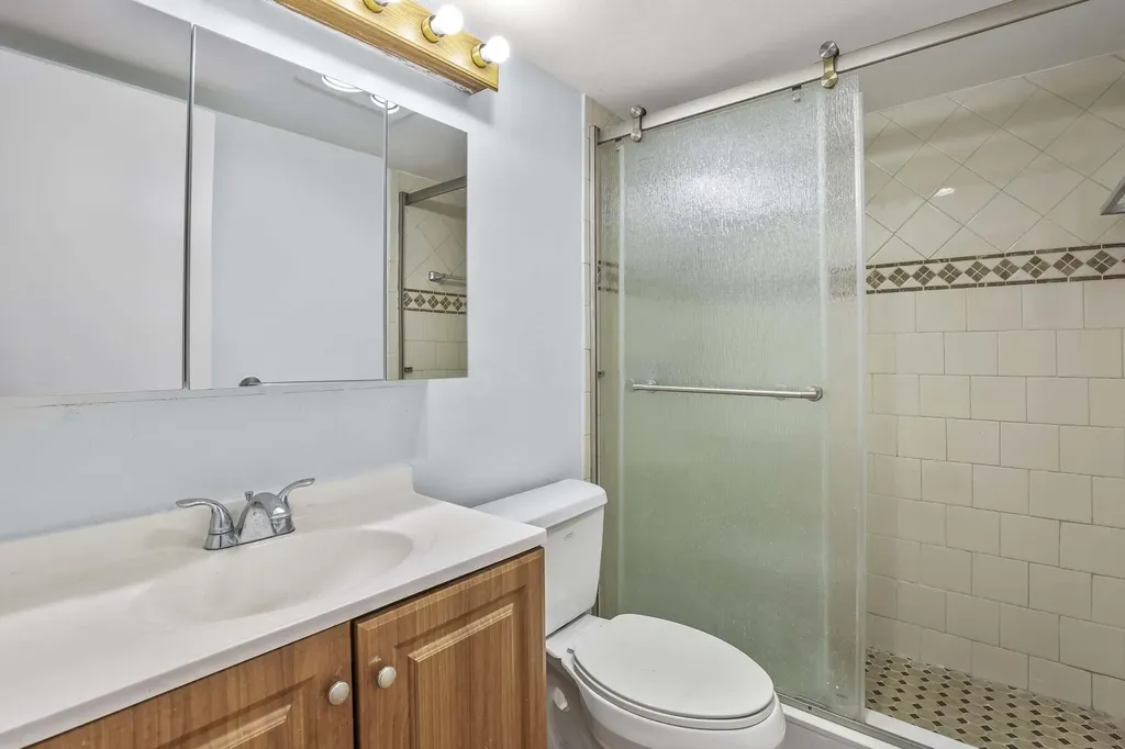 63 Hastings D West Palm Beach FL 33417