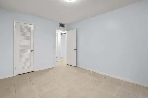 63 Hastings D West Palm Beach FL 33417