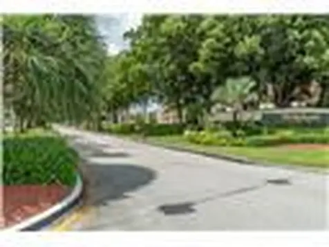 371 S Hollybrook Drive Pembroke Pines FL 33025