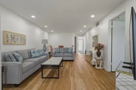 371 S Hollybrook Drive Pembroke Pines FL 33025