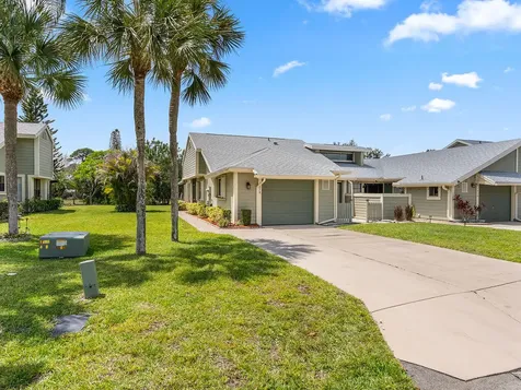 1526 SE Dewberry Court Port St Lucie FL 34952