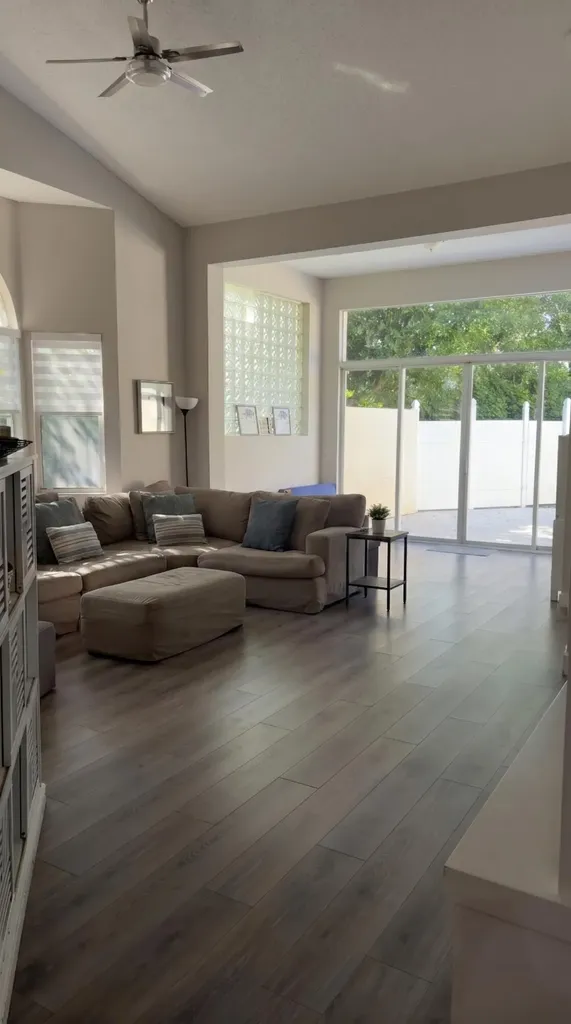 521 W Palm Aire Drive Pompano Beach FL 33069