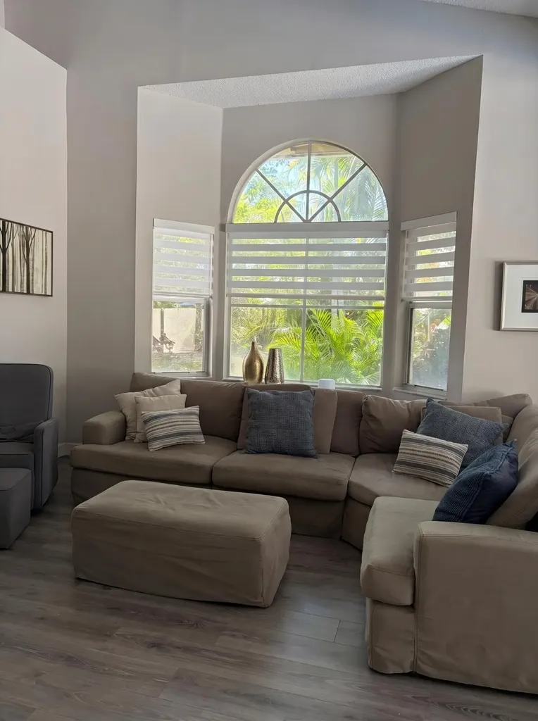 521 W Palm Aire Drive Pompano Beach FL 33069