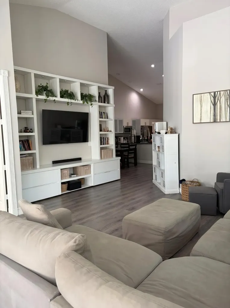 521 W Palm Aire Drive Pompano Beach FL 33069