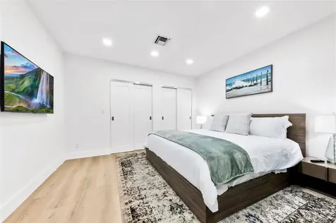 3329 NE 17th Street Fort Lauderdale FL 33305