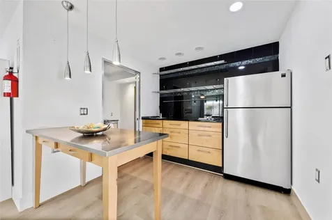 3329 NE 17th Street Fort Lauderdale FL 33305