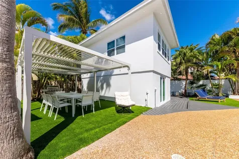 3329 NE 17th Street Fort Lauderdale FL 33305